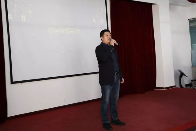 領(lǐng)導送祝福 領(lǐng)導送祝福