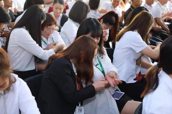 乾港集團 乾港集團